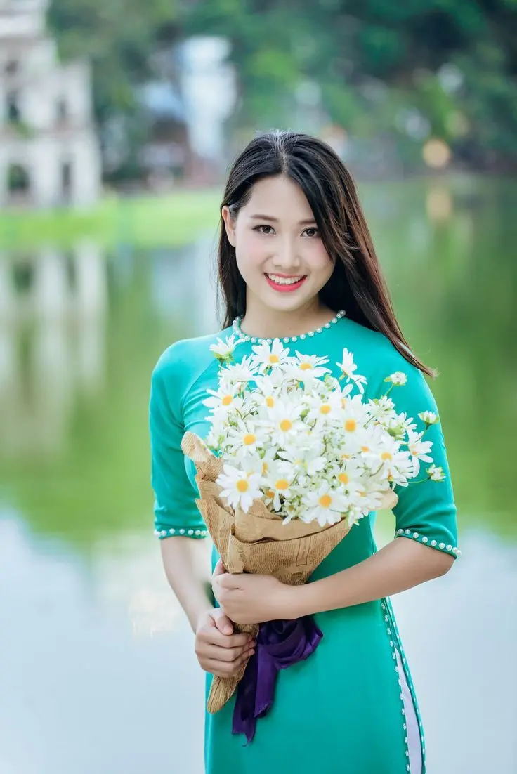 Gái xinh áo dài ngọt ngào Gái xinh áo dài ngọt ngào