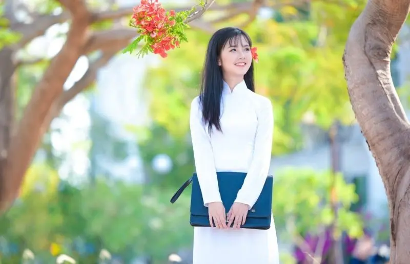 Gái xinh áo dài quyến rũ Gái xinh áo dài quyến rũ