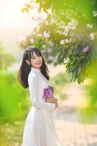 Gái xinh áo dài đáng mến Gái xinh áo dài đáng mến