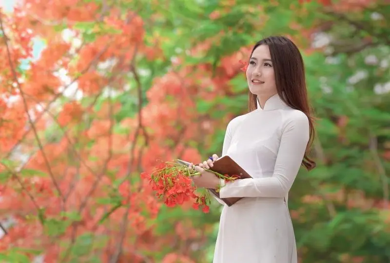 Gái xinh áo dài rạng ngời Gái xinh áo dài rạng ngời
