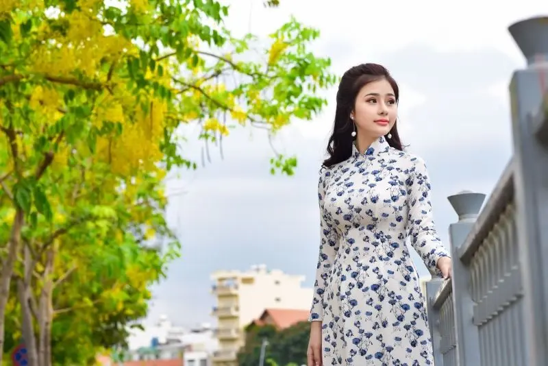 Gái xinh áo dài bình yên Gái xinh áo dài bình yên