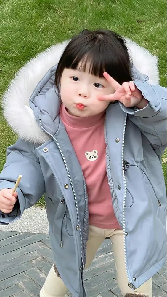 Vẻ ngọt ngào của ảnh em bé gái xinh