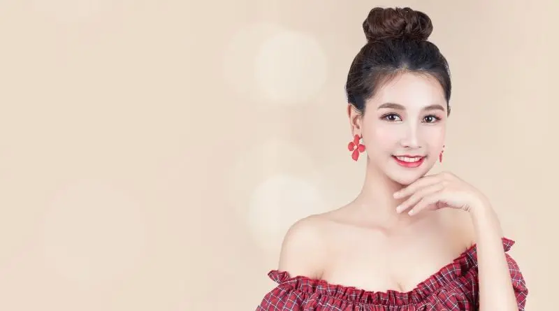 Gái xinh búi tóc làm say đắm mọi ánh nhìn Gái xinh búi tóc làm say đắm mọi ánh nhìn