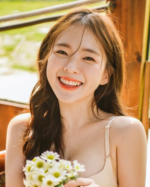 Gái xinh cười xinh tươi Gái xinh cười xinh tươi