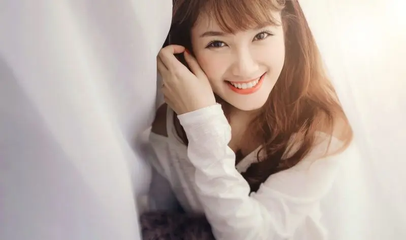 Gái xinh cười bình yên Gái xinh cười bình yên