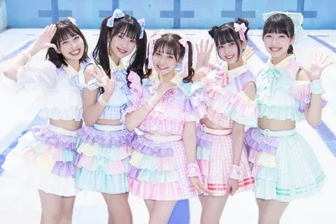 Dàn gái xinh thu hút ánh nhìn của mọi người