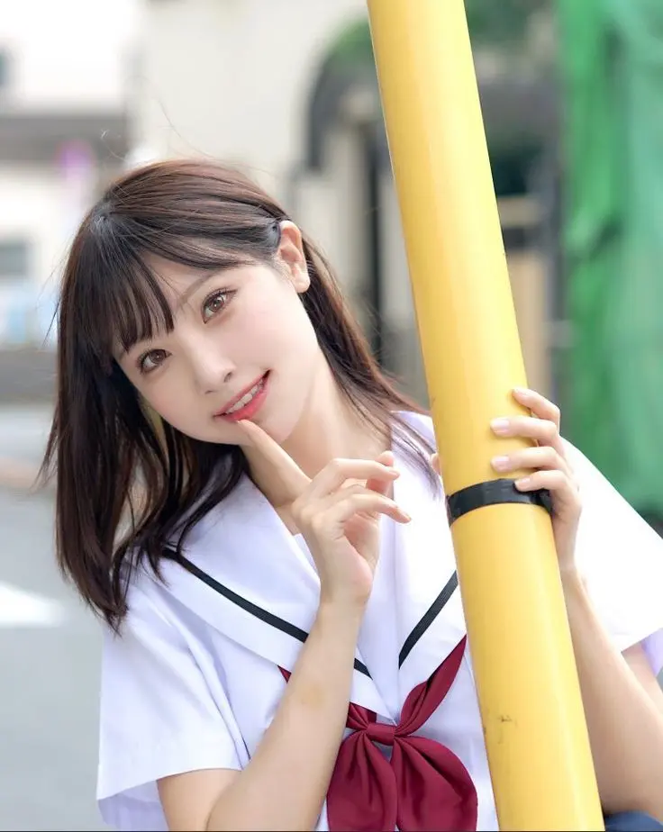 Ảnh gái xinh lớp 10 mỉm cười đầy rạng rỡ Ảnh gái xinh lớp 10 mỉm cười đầy rạng rỡ