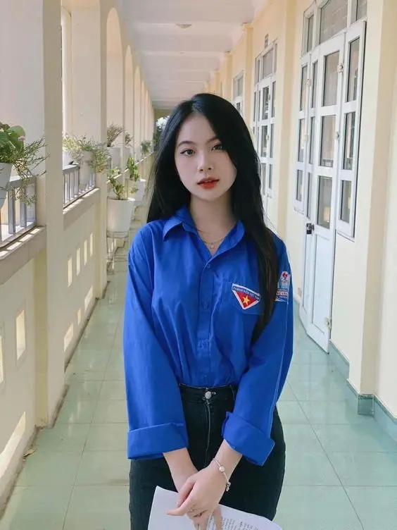 Ảnh gái xinh lớp 10 trong giờ học yên bình Ảnh gái xinh lớp 10 trong giờ học yên bình