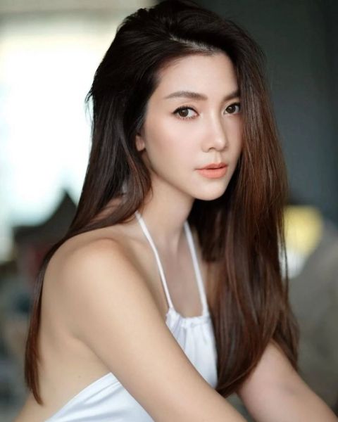 Mặc dù đã gần 30 tuổi và lập gia đình nhưng các cô gái vẫn cực xinh  17