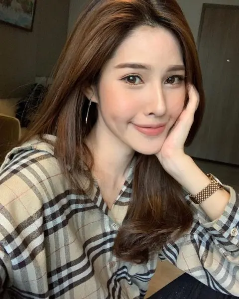 Mặc dù đã gần 30 tuổi và lập gia đình nhưng các cô gái vẫn cực xinh  21