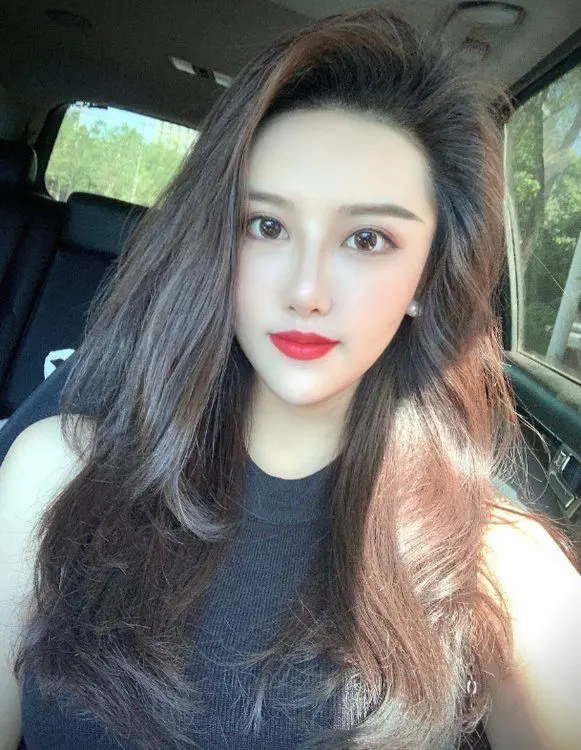 Mặc dù đã gần 30 tuổi và lập gia đình nhưng các cô gái vẫn cực xinh  31
