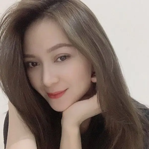 Mặc dù đã gần 30 tuổi và lập gia đình nhưng các cô gái vẫn cực xinh  11