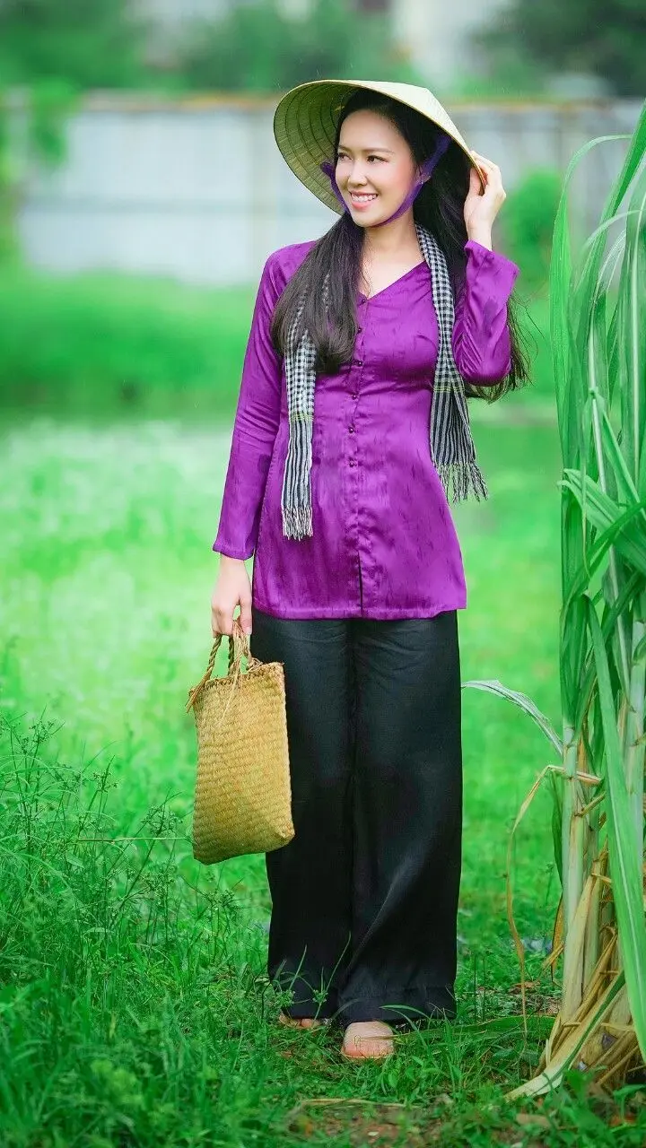Ảnh gái quê xinh đẹp với nét mặt dễ gần Ảnh gái quê xinh đẹp với nét mặt dễ gần