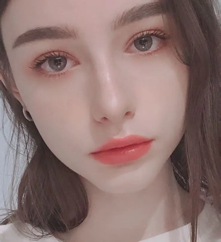 Gái tây xinh là người mẫu lý tưởng Gái tây xinh là người mẫu lý tưởng
