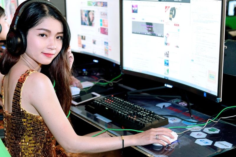 Ảnh gái xinh game với nụ cười tươi Ảnh gái xinh game với nụ cười tươi