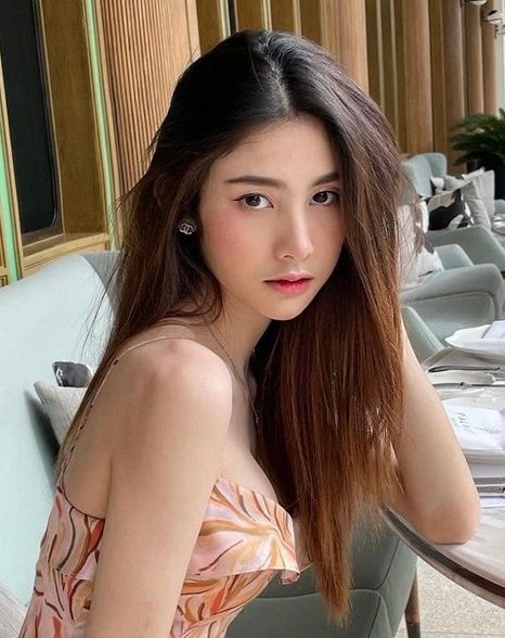 Thế giới gái xinh với ánh mắt tinh anh