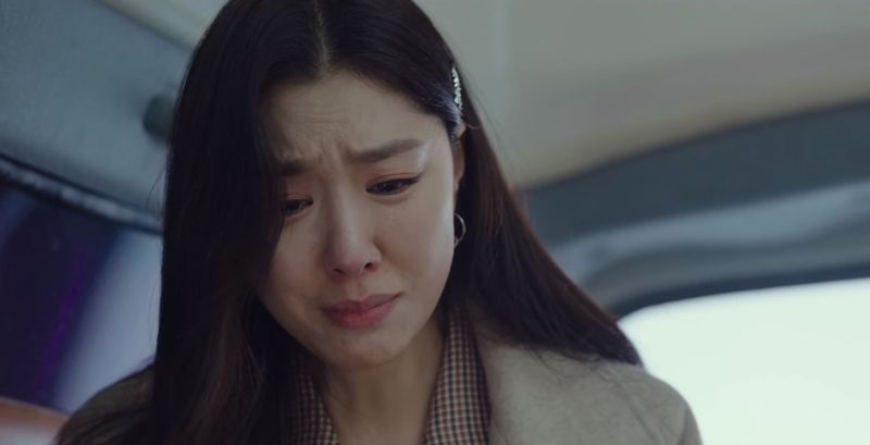 Ánh mắt rưng rưng của gái xinh