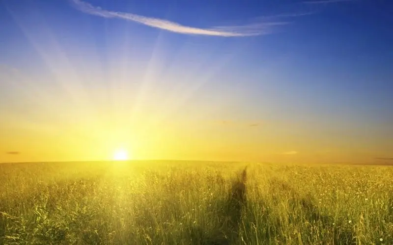 Hoàng hôn ánh sáng mặt trời trên phong cảnh tuyệt đẹp Hoàng hôn ánh sáng mặt trời trên phong cảnh tuyệt đẹp