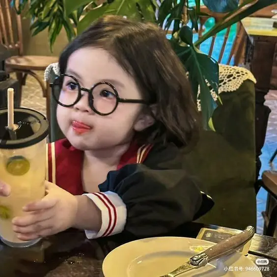 Hình ảnh avatar ảnh em bé cute đáng yêu, giúp bạn làm nổi bật trang cá nhân Hình ảnh avatar ảnh em bé cute đáng yêu, giúp bạn làm nổi bật trang cá nhân