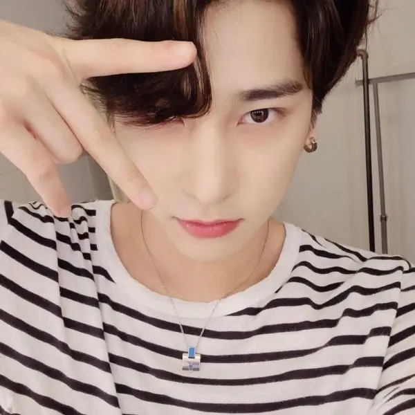 Nét nam tính của trai đẹp tik tok Nét nam tính của trai đẹp tik tok