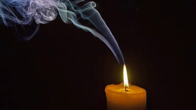 Ảnh đại diện buồn đám tang, thể hiện tâm trạng sâu lắng Ảnh đại diện buồn đám tang, thể hiện tâm trạng sâu lắng