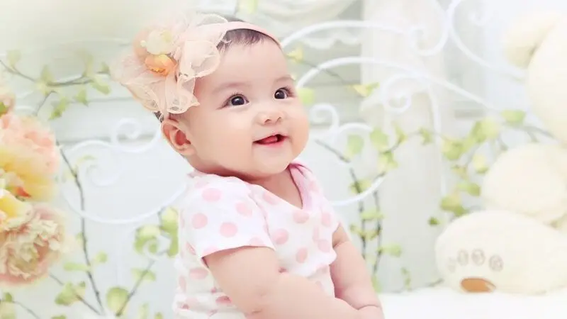 Khám phá hình nền em bé dễ thương, làm mới máy tính của bạn Khám phá hình nền em bé dễ thương, làm mới máy tính của bạn