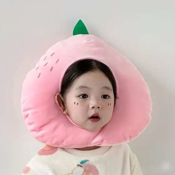 Bé gái với nụ cười hiền, phù hợp để lan tỏa sự ngọt ngào. Bé gái với nụ cười hiền, phù hợp để lan tỏa sự ngọt ngào.