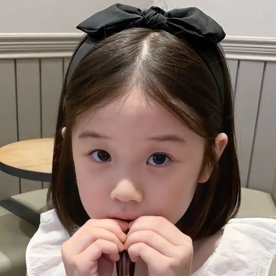 Avatar kid bé gái với đôi má hồng tự nhiên, ngọt ngào và đáng yêu. Avatar kid bé gái với đôi má hồng tự nhiên, ngọt ngào và đáng yêu.