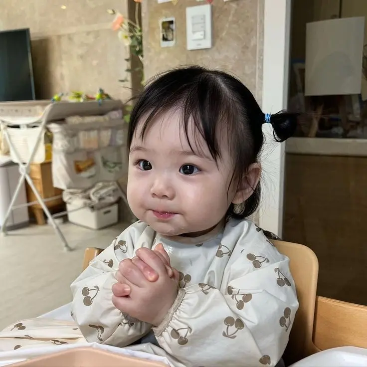 Avatar kid bé gái với đôi mắt long lanh, thu hút mọi ánh nhìn. Avatar kid bé gái với đôi mắt long lanh, thu hút mọi ánh nhìn.