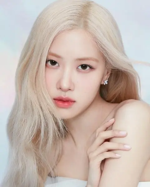 Tăng sự chú ý với avatar Rosé thanh lịch và ấn tượng Tăng sự chú ý với avatar Rosé thanh lịch và ấn tượng