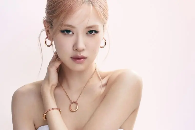 Avatar Rosé giúp trang cá nhân của bạn thêm phần ấn tượng Avatar Rosé giúp trang cá nhân của bạn thêm phần ấn tượng