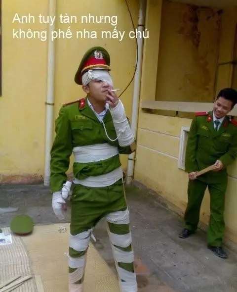 Meme công an gây tiếng cười cho cộng đồng mạng