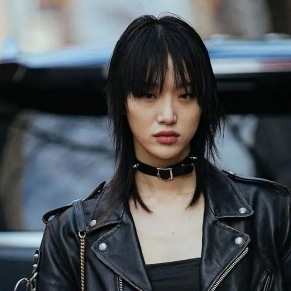 Chọn avatar nữ cá tính, phong cách mạnh mẽ và ấn tượng. Chọn avatar nữ cá tính, phong cách mạnh mẽ và ấn tượng.