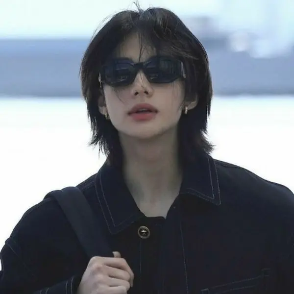 Hình ảnh avatar nữ người thật, cá tính và đầy sáng tạo. Hình ảnh avatar nữ người thật, cá tính và đầy sáng tạo.