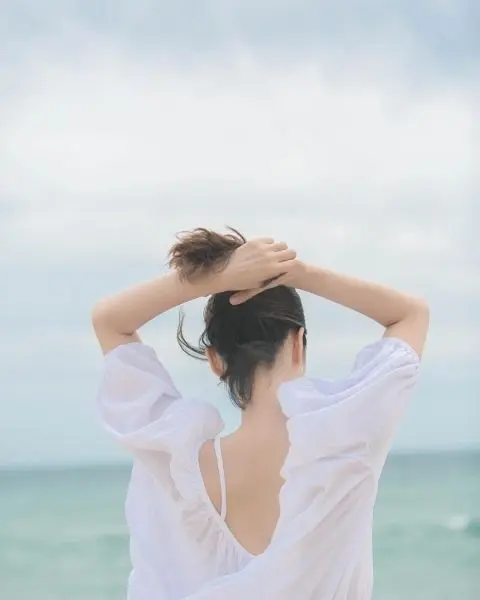 Avatar nữ chụp sau lưng, điểm nhấn hoàn hảo cho ảnh đại diện Avatar nữ chụp sau lưng, điểm nhấn hoàn hảo cho ảnh đại diện