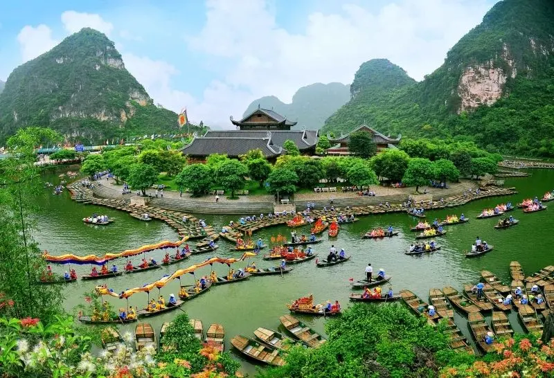 Cảnh sắc Việt Nam đầy cuốn hút với thiên nhiên hoang dã. Cảnh sắc Việt Nam đầy cuốn hút với thiên nhiên hoang dã.