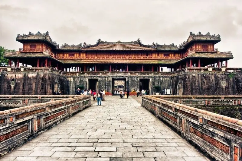 Vẻ đẹp thiên nhiên Việt Nam, từ đồi núi tới đồng quê. Vẻ đẹp thiên nhiên Việt Nam, từ đồi núi tới đồng quê.