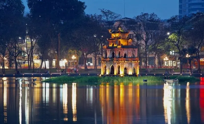 Cảnh quan thiên nhiên Việt Nam, phong phú và đa dạng. Cảnh quan thiên nhiên Việt Nam, phong phú và đa dạng.