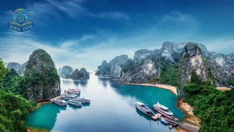 Vẻ đẹp thiên nhiên Việt Nam, hoang sơ và yên bình. Vẻ đẹp thiên nhiên Việt Nam, hoang sơ và yên bình.