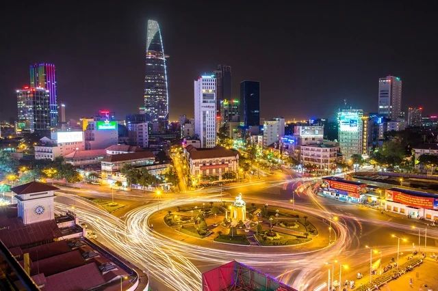 Cảnh đẹp thiên nhiên Việt Nam trải dài qua mọi miền đất nước. Cảnh đẹp thiên nhiên Việt Nam trải dài qua mọi miền đất nước.