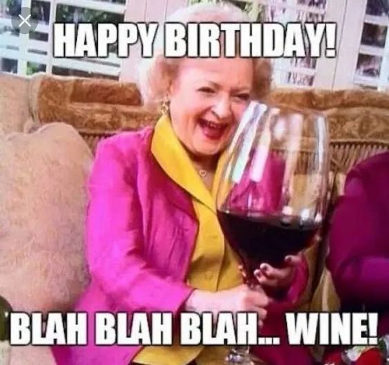Happy birthday meme khiến bạn bè cảm thấy vui vẻ trong ngày đặc biệt