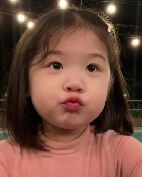 Meme em bé mang đến những khoảnh khắc vui nhộn