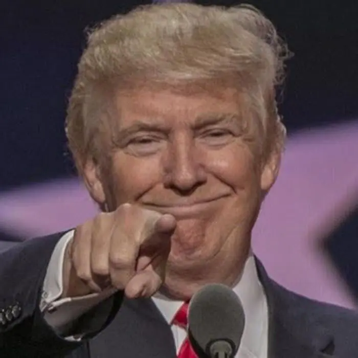 Meme Donal Trump chỉ tay hài hước và thú vị