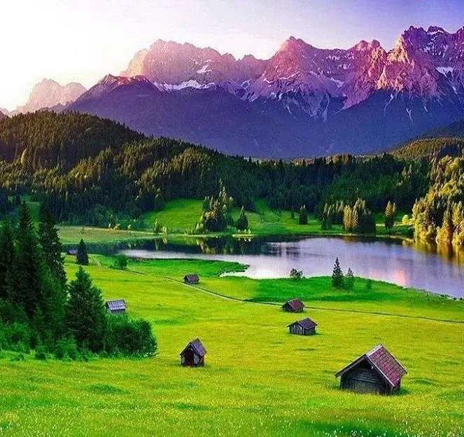 Khung cảnh châu Âu yên bình, gần gũi và thơ mộng. Khung cảnh châu Âu yên bình, gần gũi và thơ mộng.