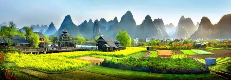 Hòa mình vào khung cảnh làng quê Việt Nam, nét đẹp truyền thống. Hòa mình vào khung cảnh làng quê Việt Nam, nét đẹp truyền thống.