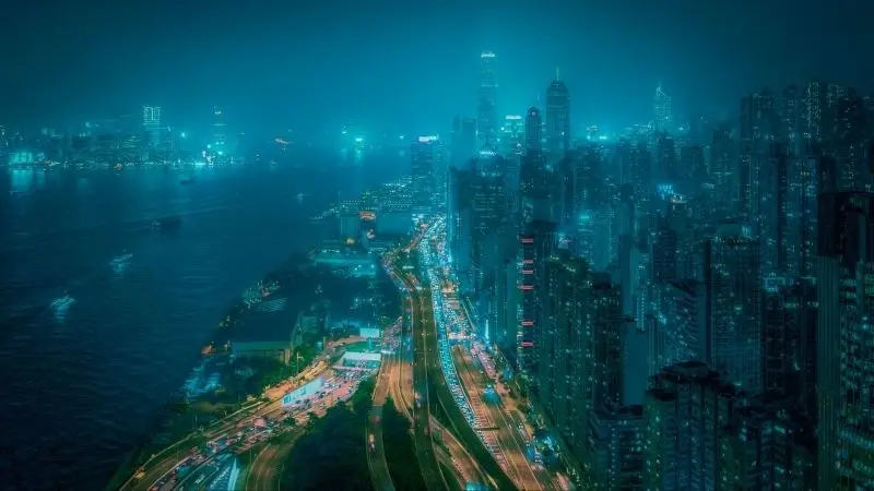Phong cảnh thành phố đẹp như tranh vẽ khi màn đêm buông xuống.