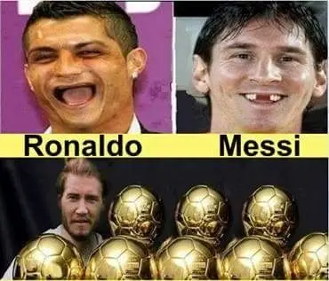 Messi và Ronaldo meme khoe cúp hài hước