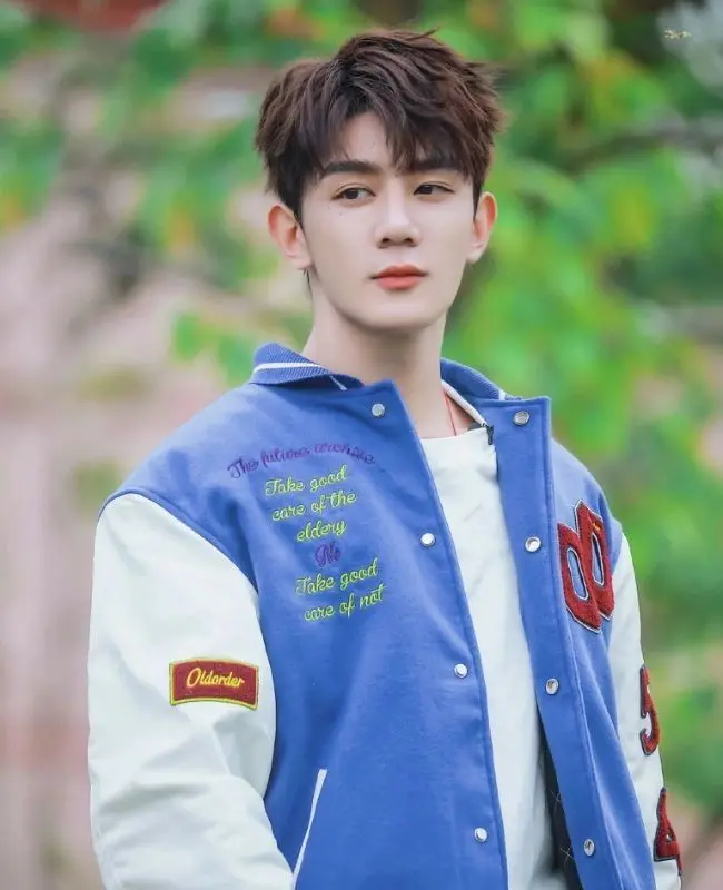 Trai đẹp cute với gương mặt thánh thiện Trai đẹp cute với gương mặt thánh thiện
