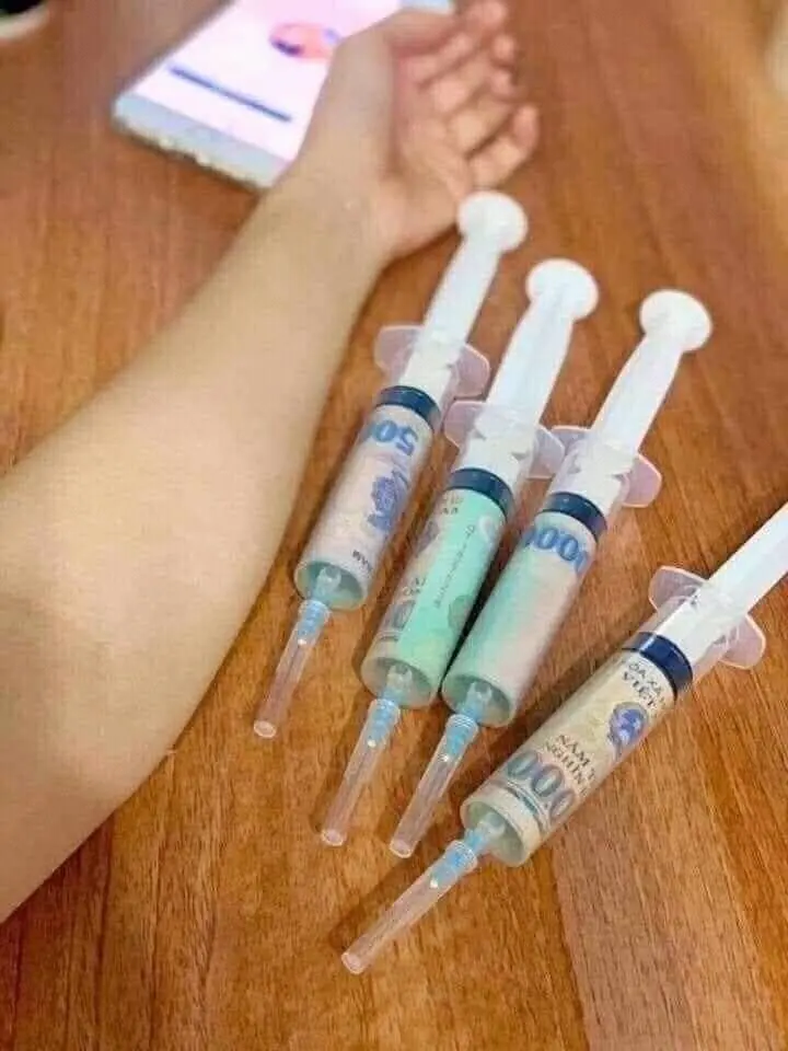 Meme tiền mang lại tiếng cười cho người xem