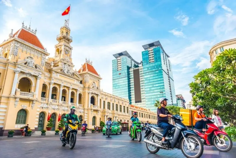 Tạo không gian thành phố đầy màu sắc với hình nền 4K thành phố hiện đại